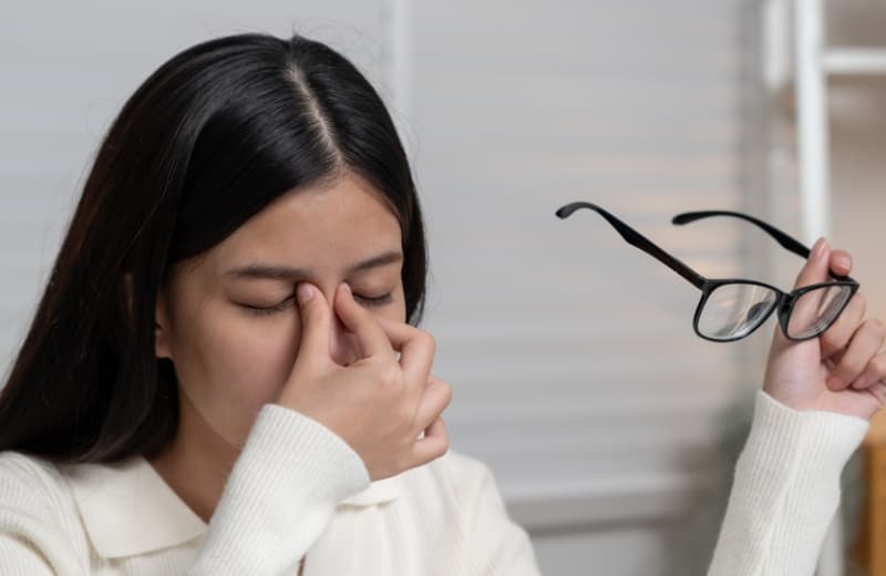 Causes of Pain Behind the Eye and Treatments